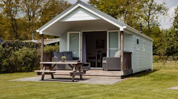 Lodge 4 pers - voorkant.jpg